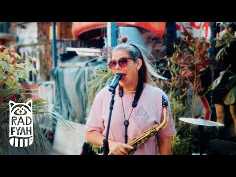 Al Jawala - Tunnel - Rad Fyah Studio (on the road) Live Session